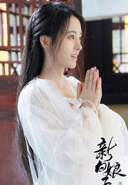 鞠婧祎 同样是穿白衣，躲过了刘亦菲，却栽在她的身上