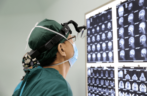 医学西安国际医学中心王志军教授：“三位一体”是异物取出术最佳方法