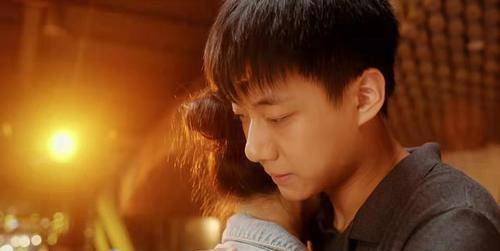 陈一朵|光阴里的故事：平凡生活里一点一点的爱情，悲伤也会是它的一部分