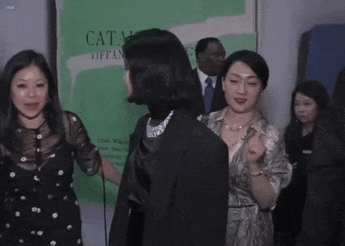 平台一夜之间风靡全平台的“白开水妆容”,有多白?