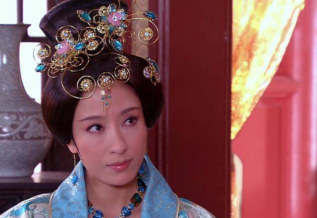 比明宪宗大17岁的万贞儿其实没那么坏_朱见深_太子_女人