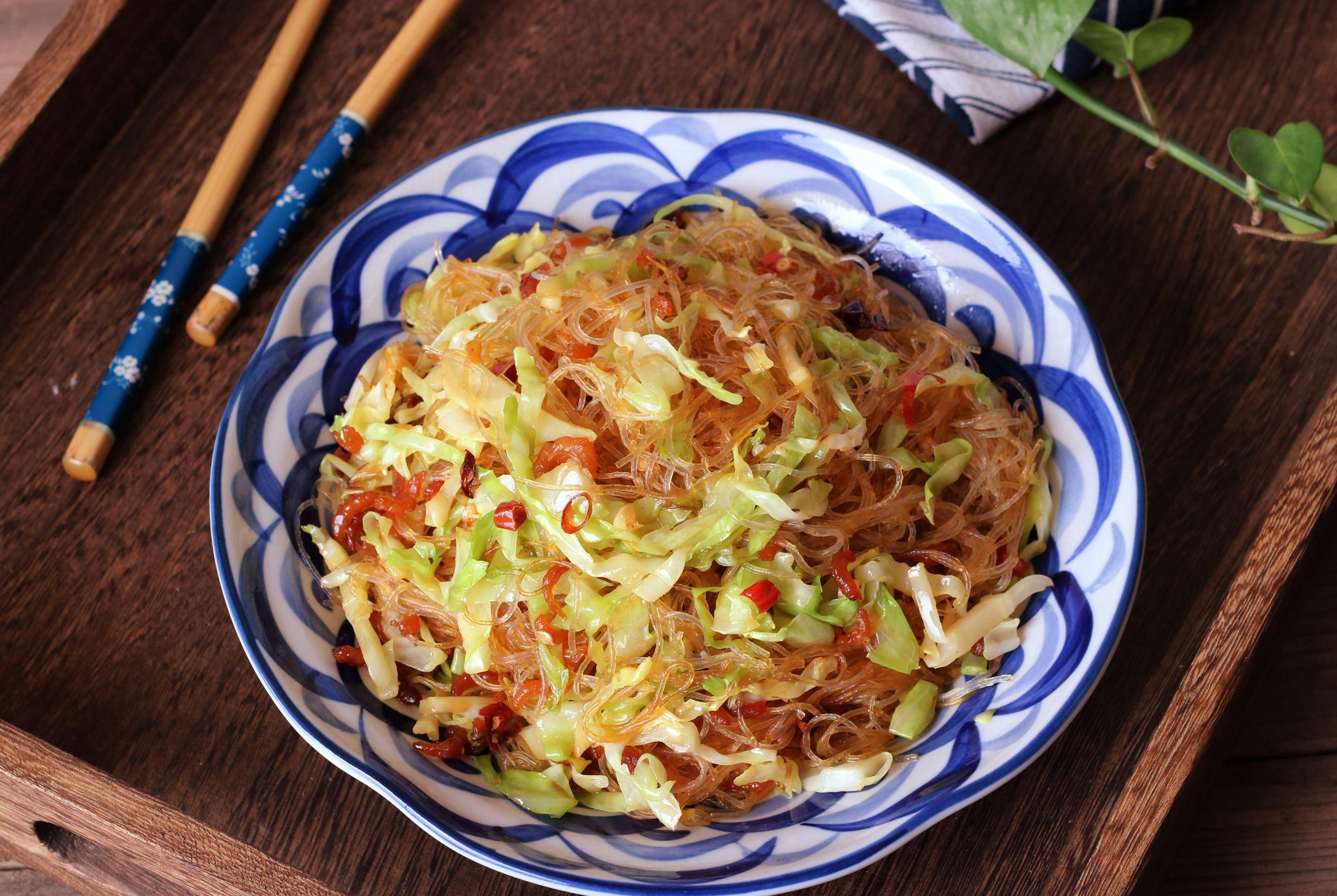 原创包菜炒粉丝要不要先焯水学会夜宵摊做法粉丝根根顺滑不粘锅