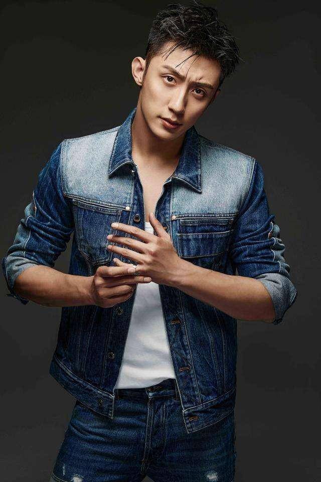 力气活|演员黄景瑜：成名路上有艰辛，16岁辍学打工，不敢在父母面前流泪？？