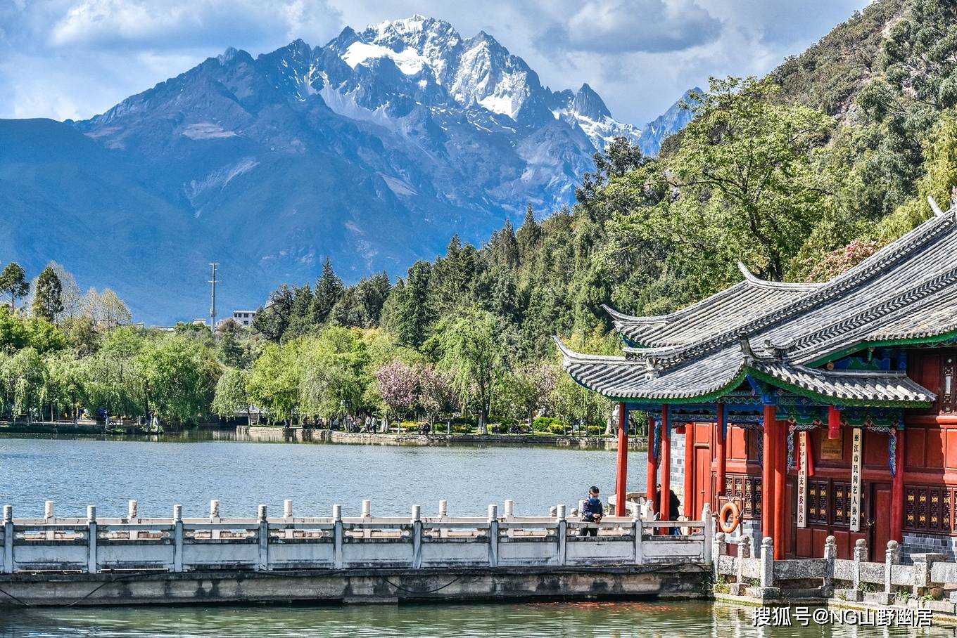 山野|丽江得月楼：私藏玉龙雪山最美风光，如同画卷中走出来一样！