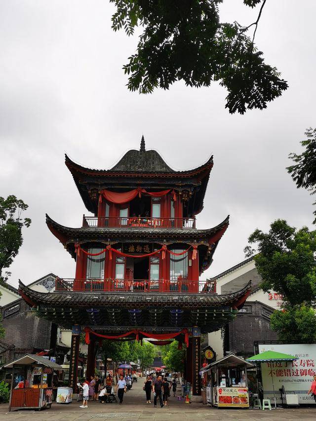 原创重庆这个4a级古镇以巴渝文化和寿文化著称闹市中隐藏一座公园