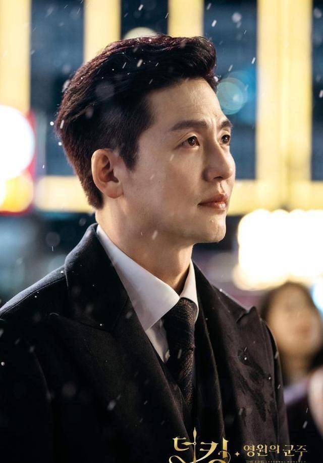 《永远的君主》大结局:主演纷纷晒照留念,李霖扮演者为角色减重_男女