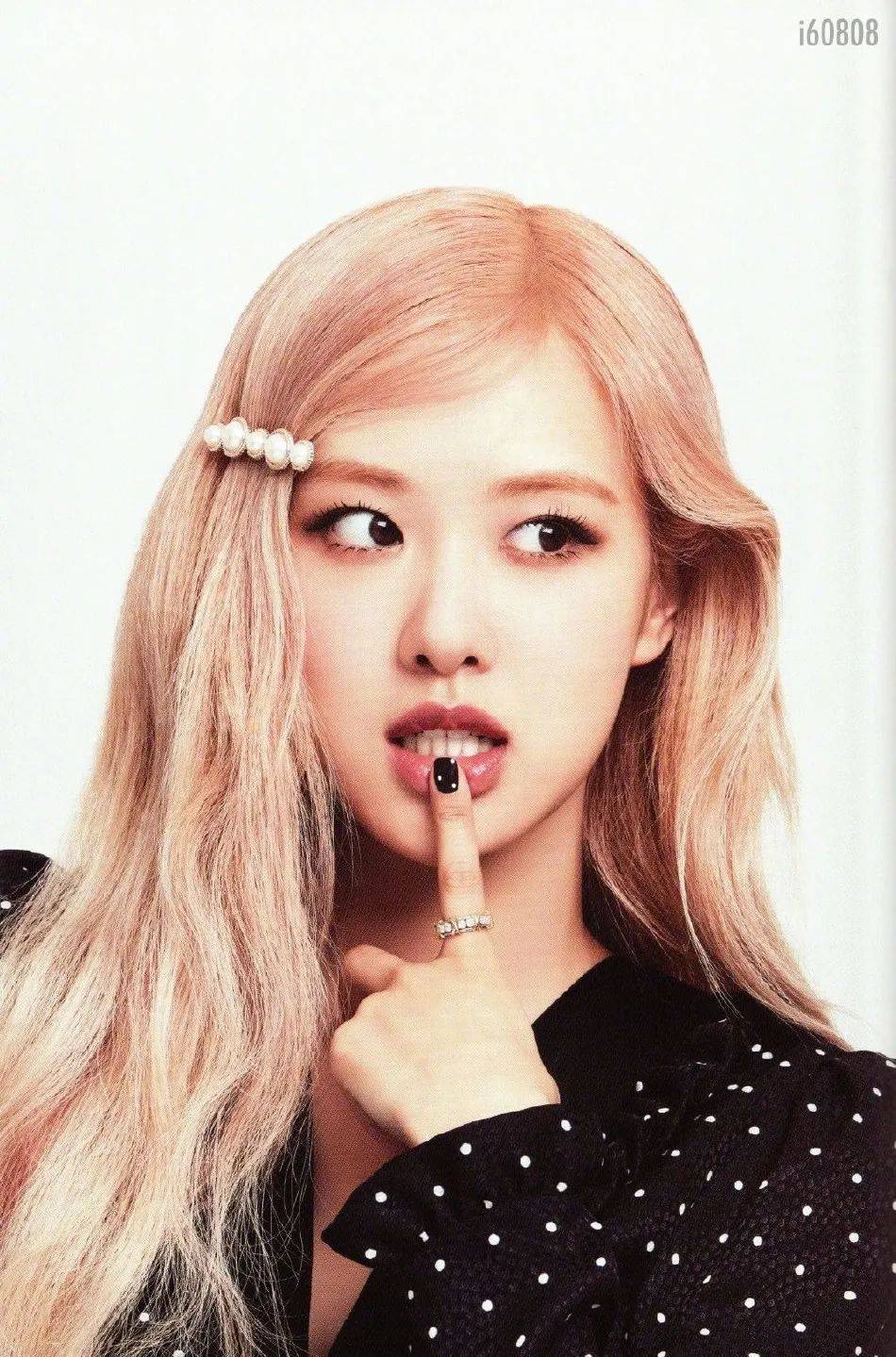 blackpink,韩国女子演唱组合,2016年8月8日由yg ent