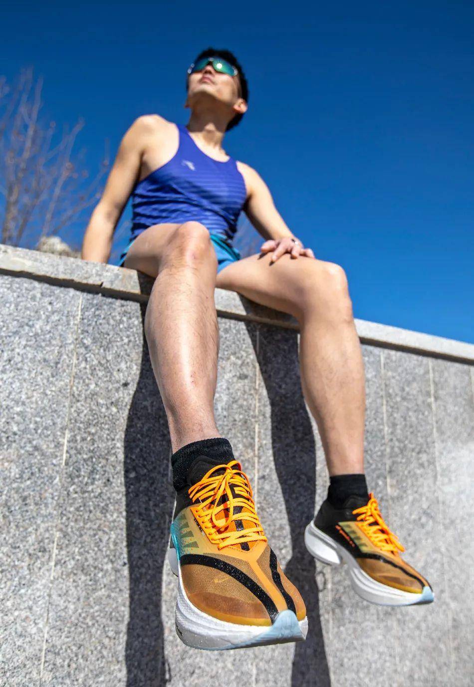 科技史上最大碳板增强推进力，361°新款飞飚跑鞋到底能有多快？