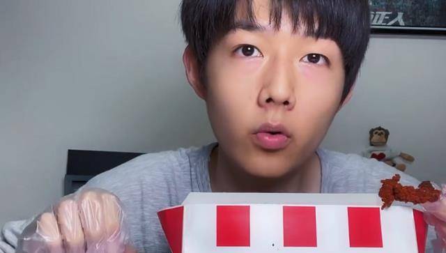 第一眼看还以为宋仲基黄子韬来客串了_明鹏_姜彭_哥哥