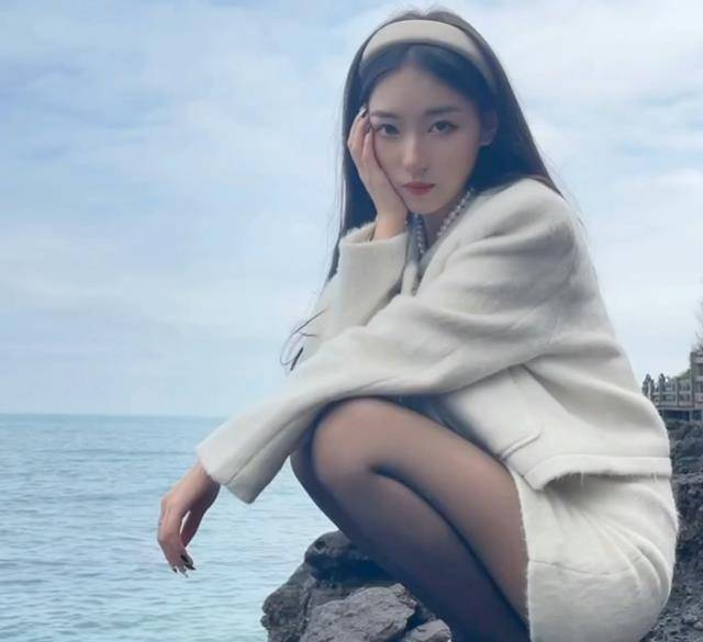 刚走出抑郁症就丢了命美女网红为救前男友溺亡父亲留言太扎心