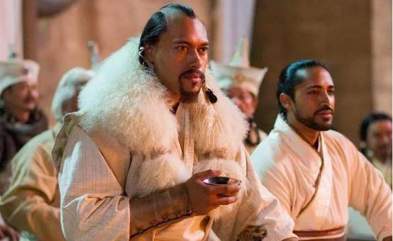 原创十三岁上战场七十岁战场病逝慕容垂创下了怎样的战场神话