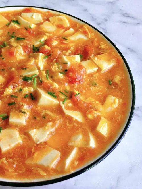 原创跟大家分享一道特别美味的番茄香菇鸡蛋豆腐