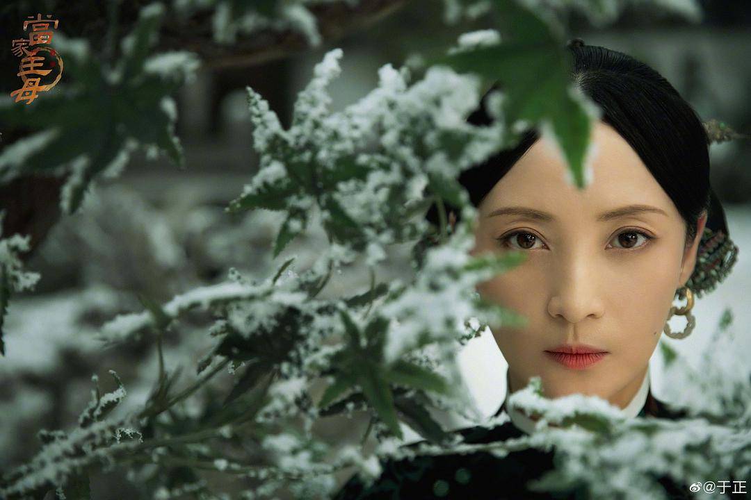 蒋勤勤|46岁蒋勤勤和男主像母子？杨蓉滤镜过度？这次我替于正新剧鸣不平！