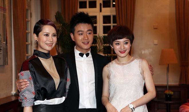 佟大为孙俪晚上9点睡早晨5点起我起床人家早写好一幅毛笔字了