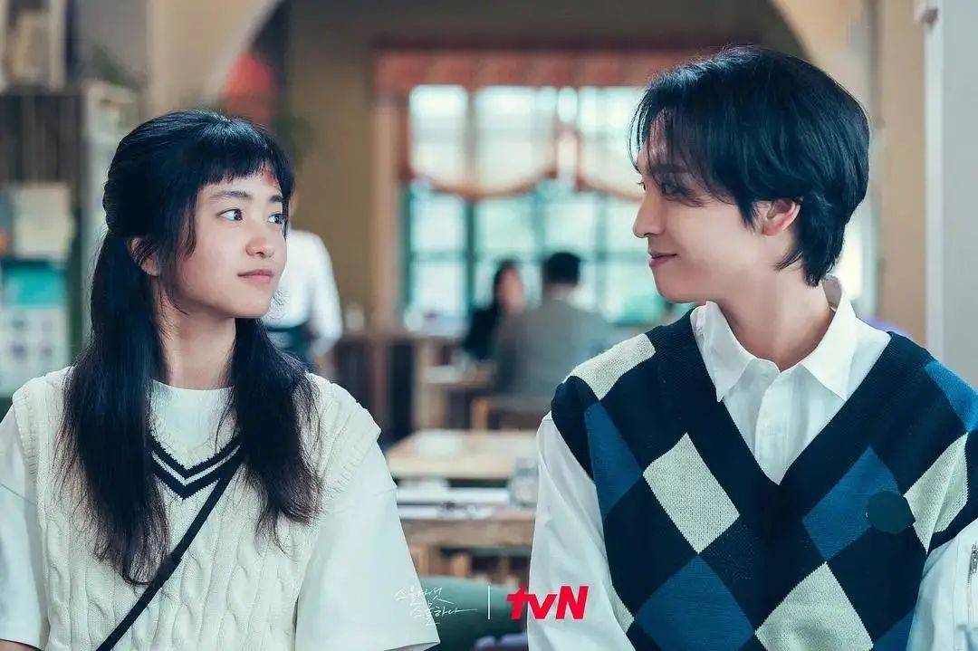 责任揽到自己身上,得知前辈白易辰找到工作后真挚祝贺…定档长预告中