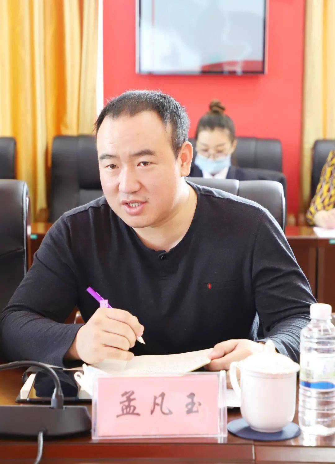 牙克石市人民检察院召开优化法治化营商环境大讨论活动征求意见座谈会