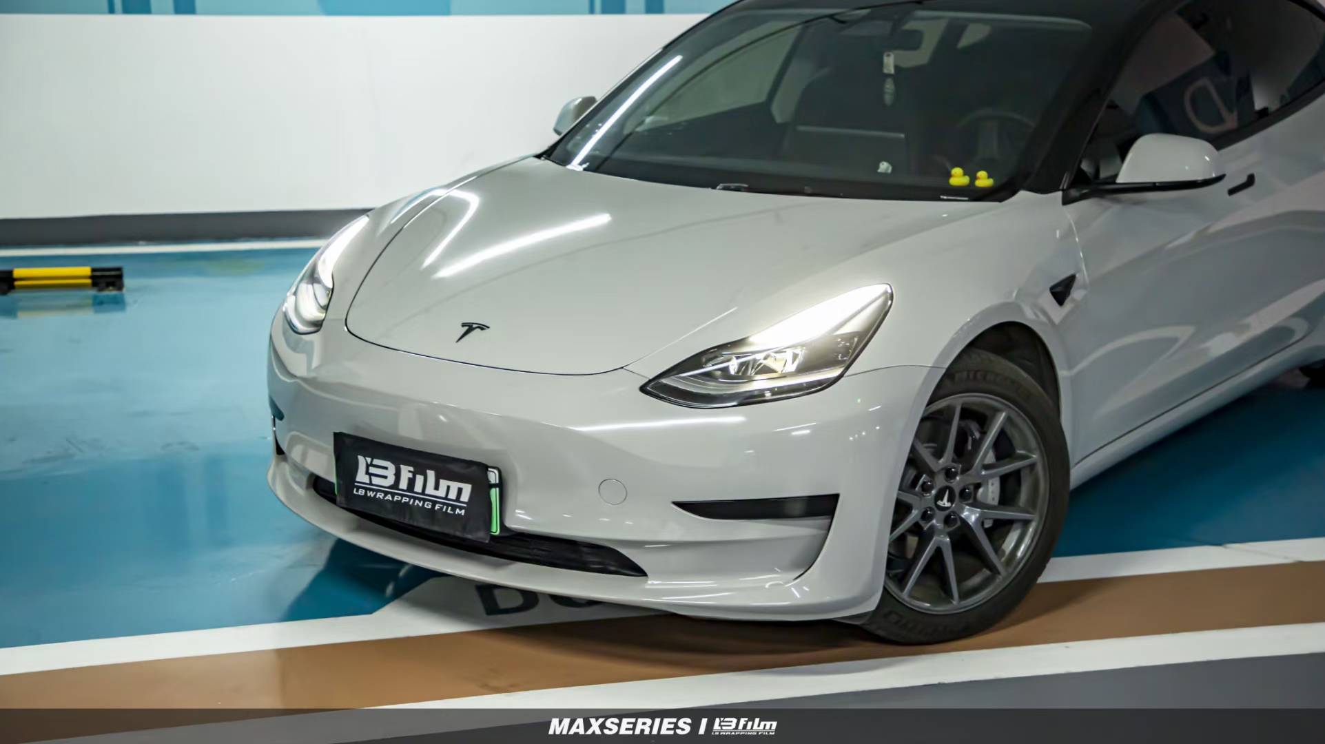 特斯拉model3全车lbfilm改色膜原厂漆哑灰