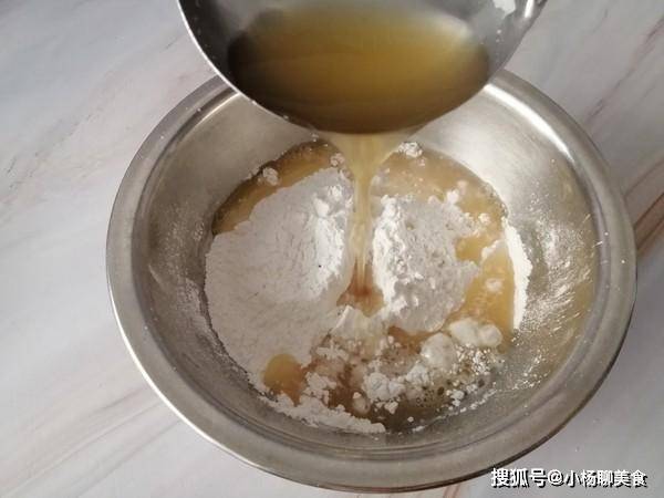 因为|80后的美食记忆“江米条”记忆中的味道，轻松在家做，香甜酥脆