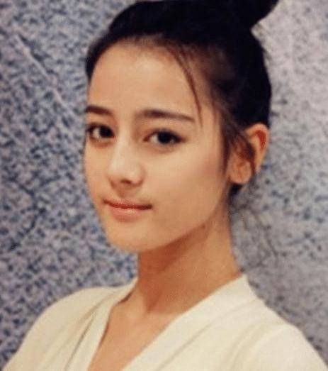 漂亮当红女星卸妆后是什么样子的？热巴干净清纯，baby美的没任何区别！