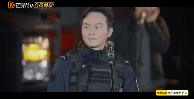 张晋|张淇京剧唱腔再度惊艳，与张晋、高瀚宇合唱《烈火战马》致敬特警