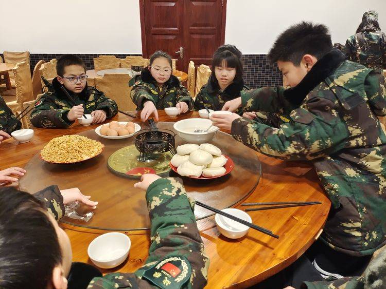 跨立|小战士精彩蜕变,尽显飒爽英姿