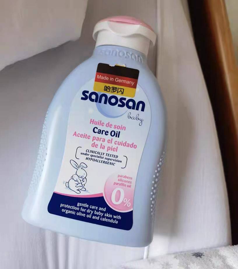 抚触油是身体乳吗(用完抚触油还用涂身体乳吗) 抚触油是身体乳吗(用完抚触油还用涂身体乳吗)