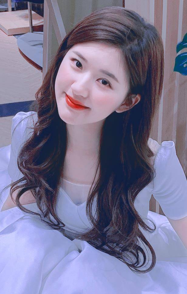 甜妹天花板赵露思简直可爱出天际