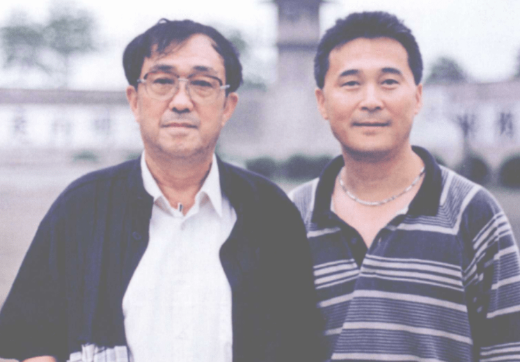 电影|名导谢晋：4个孩子3个傻，唯一正常的儿子却英年早逝？