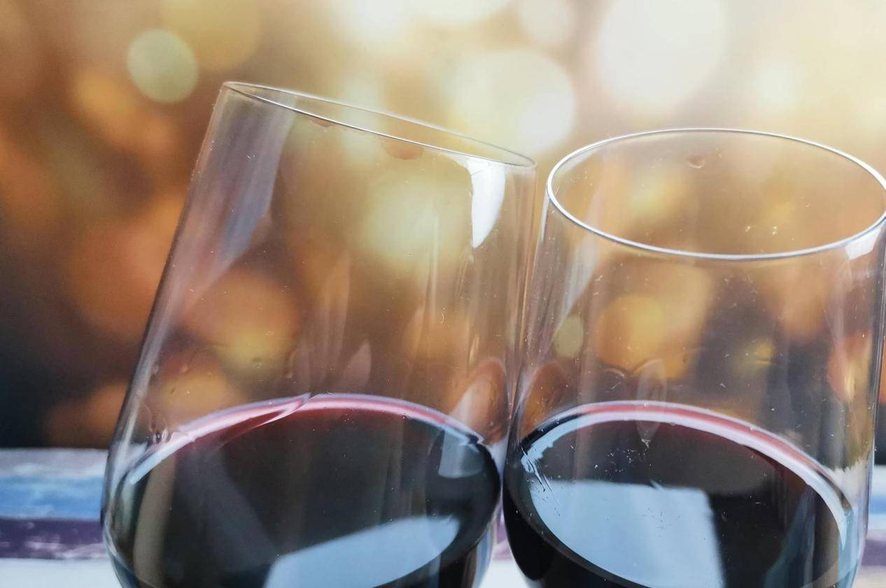 礼仪|喝红酒,不懂礼仪怎么行,牢记喝红酒“6大礼仪”,做有涵养的人