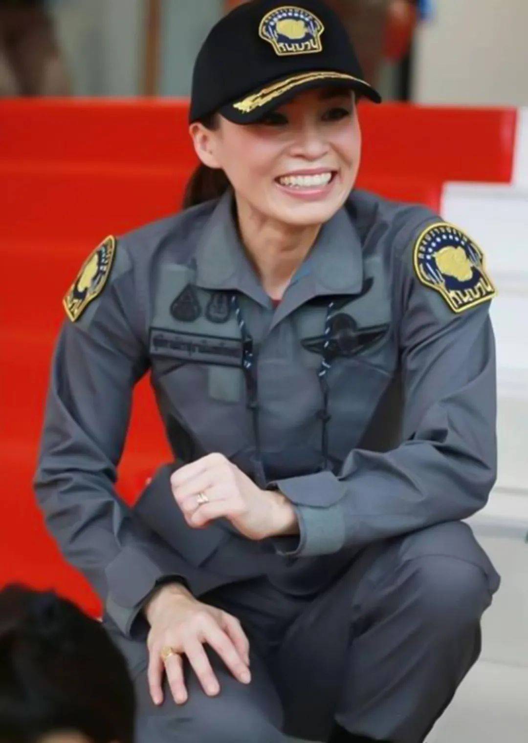 贵妃为何有胆量挑战苏提达,从皇家卫队到后宫屡战屡败,还不服输_妮娜