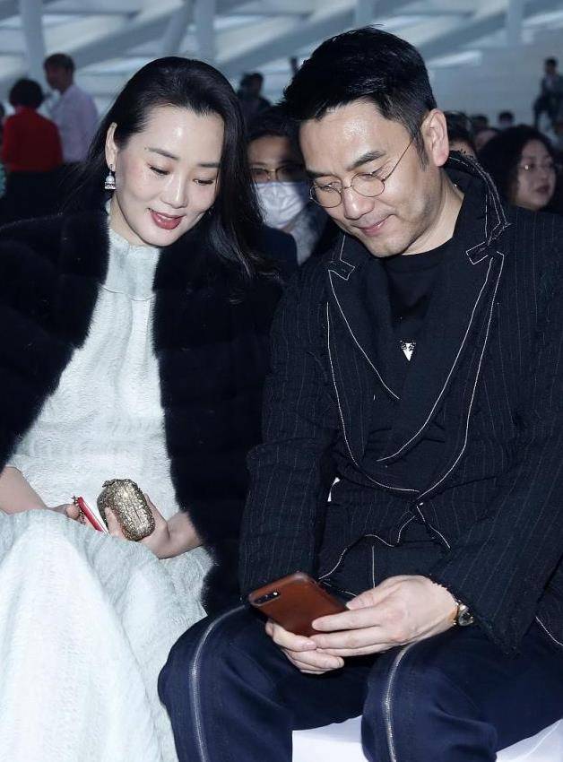 前妻助他走红现任妻子帮他攒亿万资产49岁林依轮成人生赢家