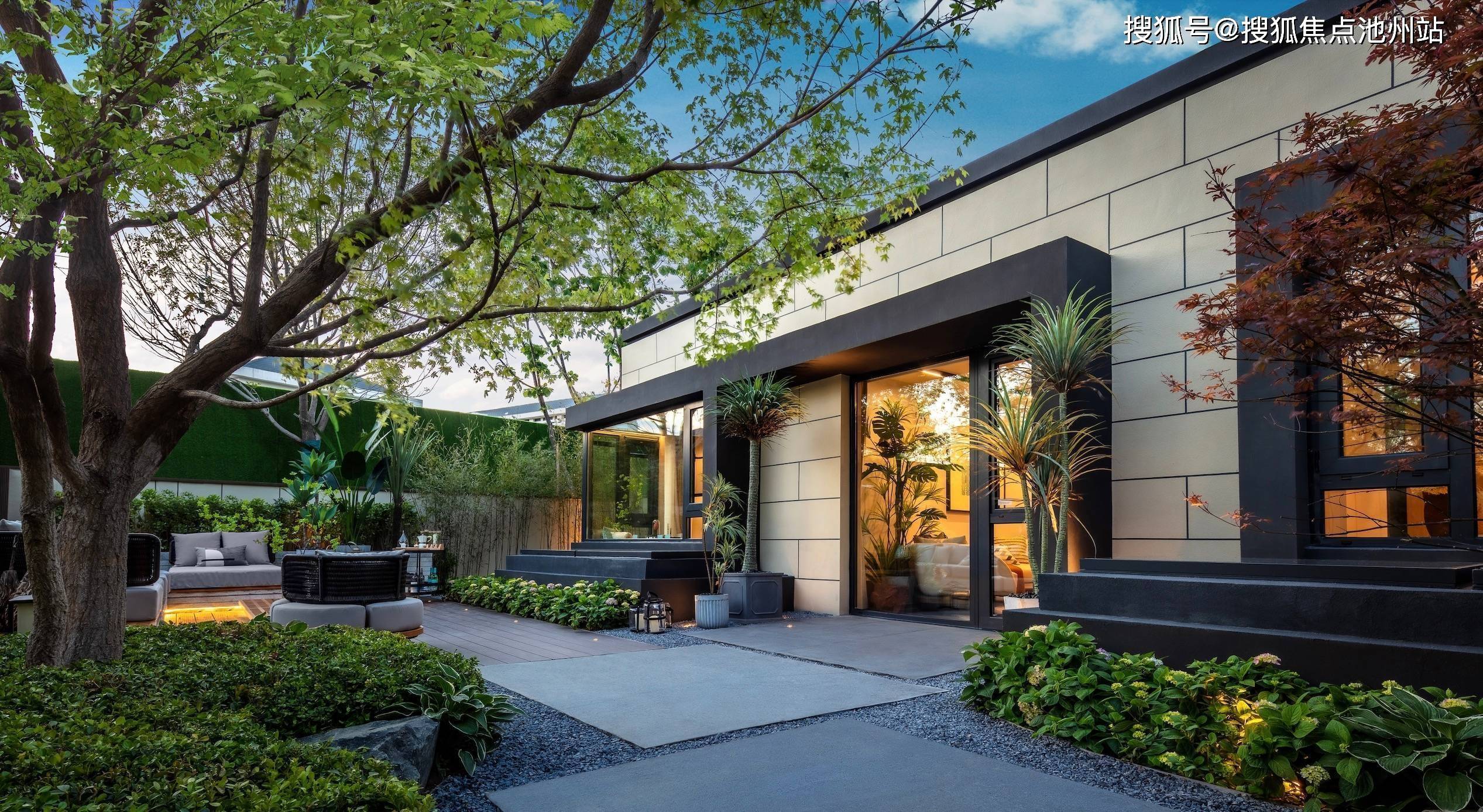 丨万科翡翠山晓售楼处地址【售楼中心】24小时电话_西山_别墅区_生活