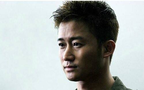 武打|吴京：8岁武术夺冠，14岁瘫痪，24岁爆红，43岁火遍全国！