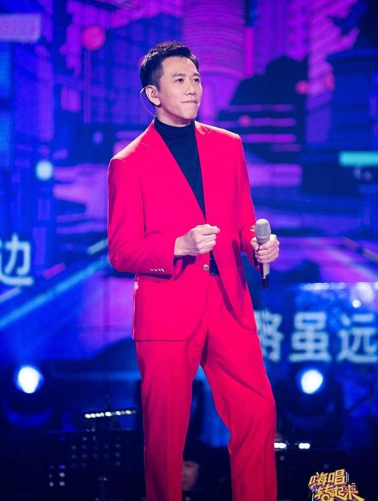 玩家|来《嗨唱转起来2》收官之夜，何炅谢娜送你一朵小红花