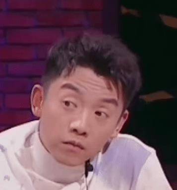 郑恺为了撕名牌已经开始健身，郑恺发文：又到了撕名牌的季节！