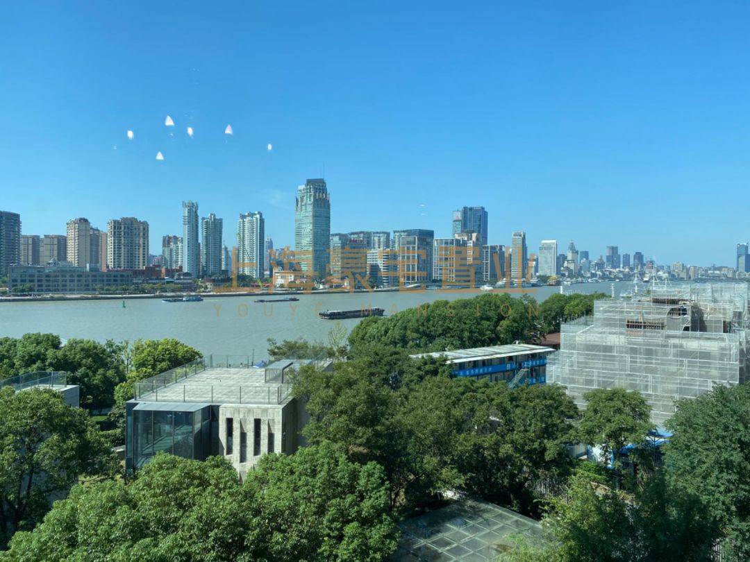 上海陆家嘴沿江独栋保利one56建面257平2房售价5300万