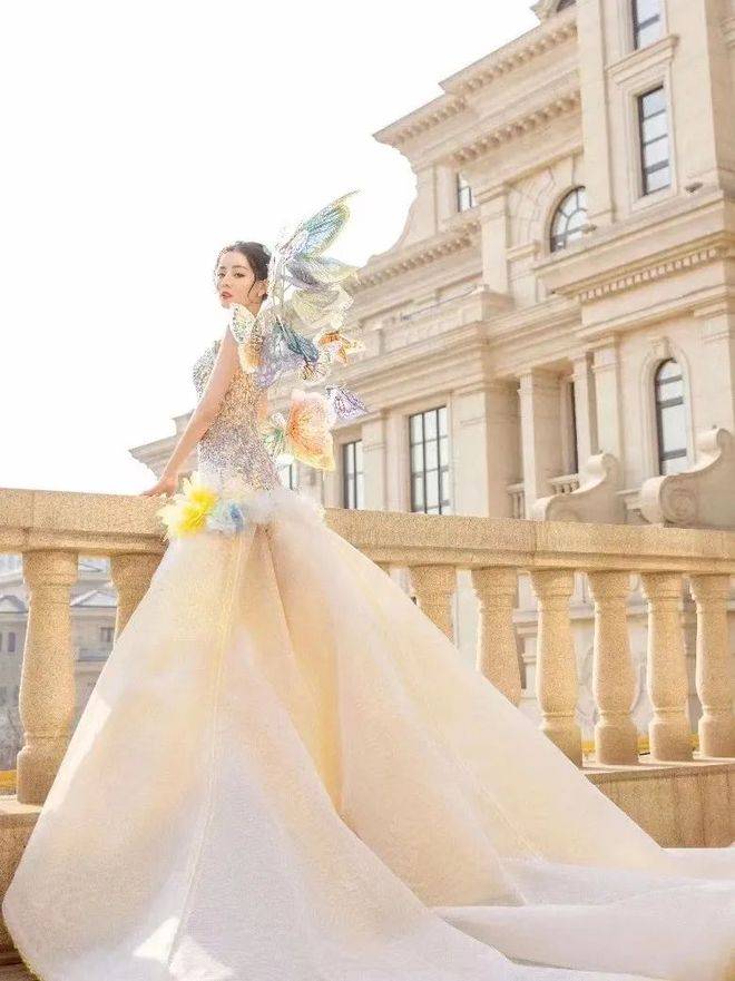 蝴蝶怎样成为春日精灵，豪取“百万关注度”？