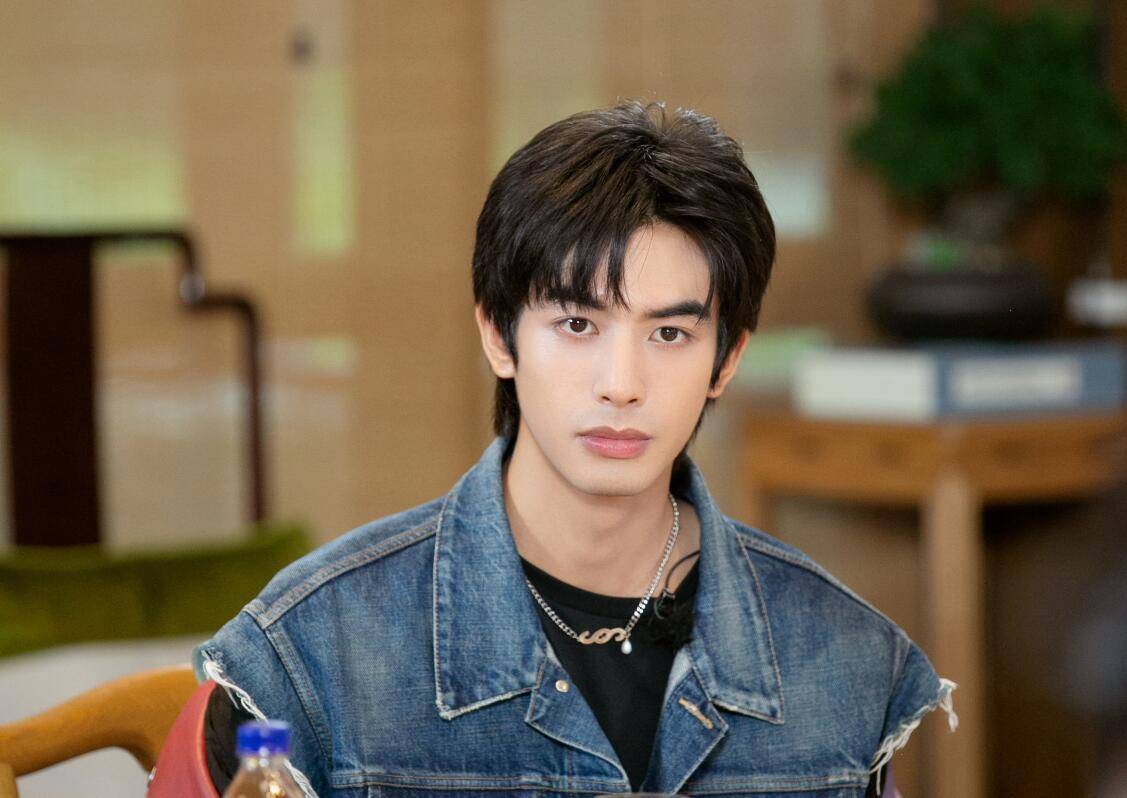 曾舜|宋威龙的“新玩法”再次刷新了观众的底线,这档综艺被“玩废了”??