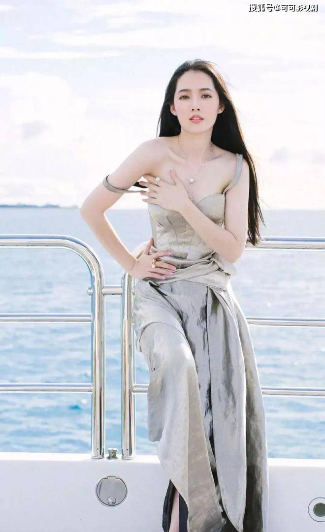 原创美女明星郭碧婷高清写真美图身材气质俱佳令人心动