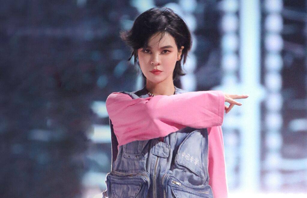 节目组|《披荆斩棘的哥哥》注定高开低走，剧本明显，节目组控票令人尴尬！！