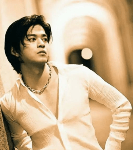 陈晓东脸部肿胀、五官扭曲，这些痴迷医美的男明星，不怕后遗症吗？？