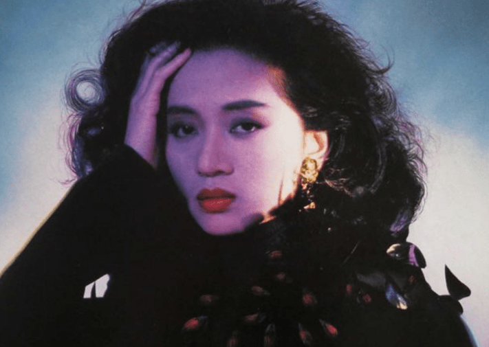 梅艳芳当摇钱树大闹妹妹葬礼70岁公然出轨梅启明凭啥这么狂