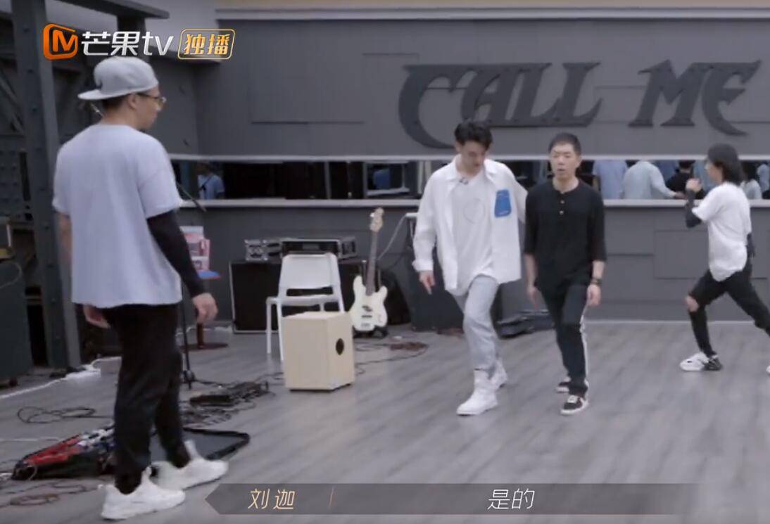 布里奇特|同样挑战唱跳，刘聪让人尴尬，热狗让人惊喜，但都未达到观众预期！！