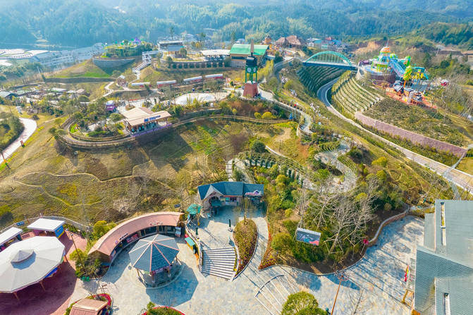 温州旅行走进华东大峡谷氡泉旅游度假区