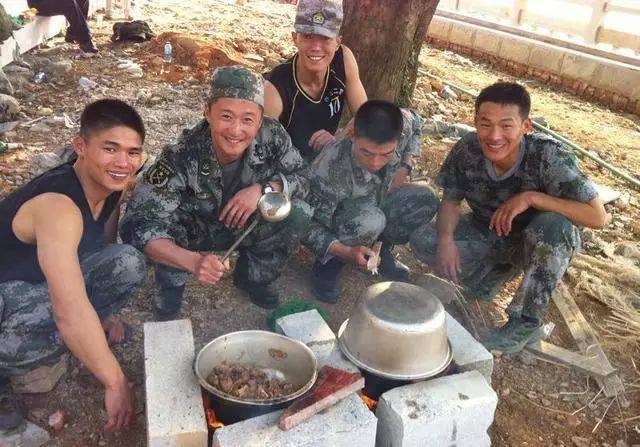 因为|吴京：曾被前女友嫌弃，入圈26年无绯闻，现成200亿导演！