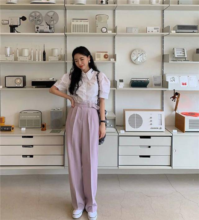 材质 满柜子的“阔腿裤”不腻吗？今年流行的是“奶奶裤”，洋气还百搭