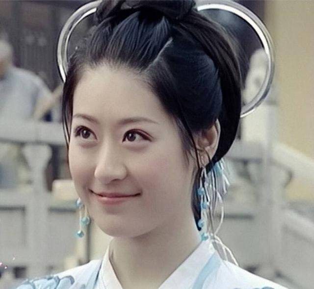 周星驰是她老板,跟任泉是荧幕cp,出道20年如今无戏可拍_李卉_陆湘湘