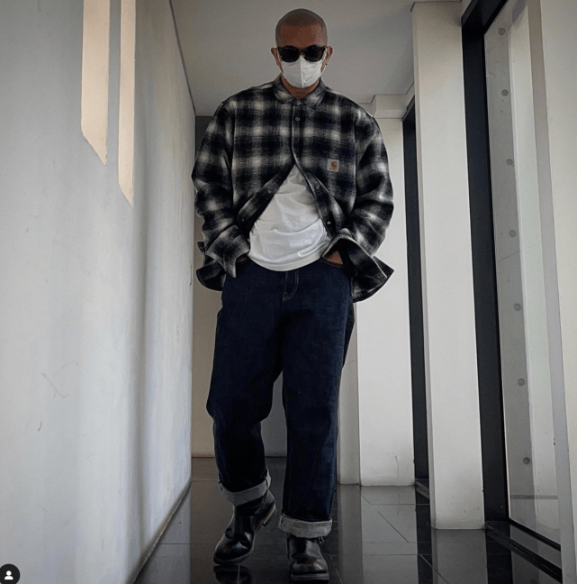 一身 具俊晔彻底翻红！隔离后首次现身与大S奔现倒计时，穿卫衣好年轻