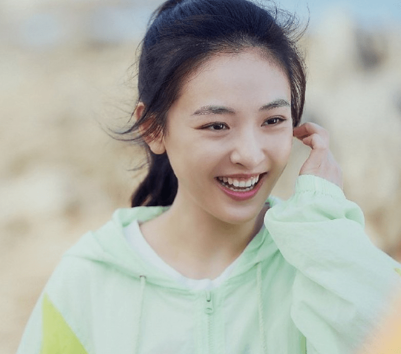 朴敏英8位中韩女神的“颜值克星”!法令纹在脸上“修渠”,个个显老