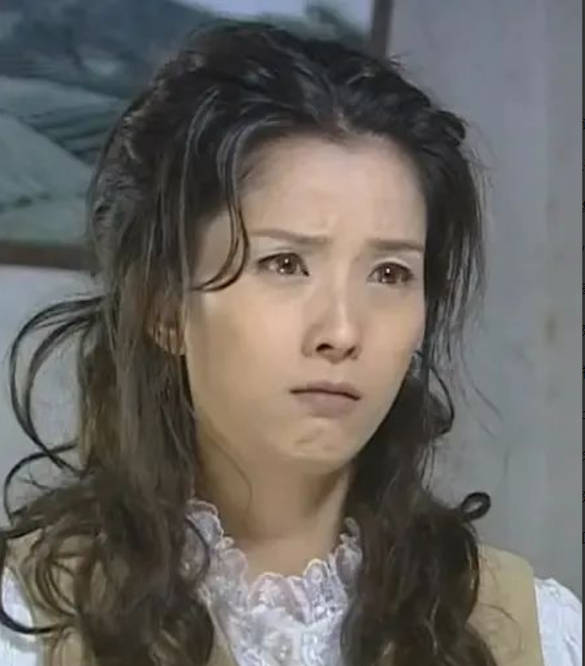 事业上叶全真大胆尝试,但对于感情她却谨小慎微.